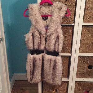 Rock fur vest!